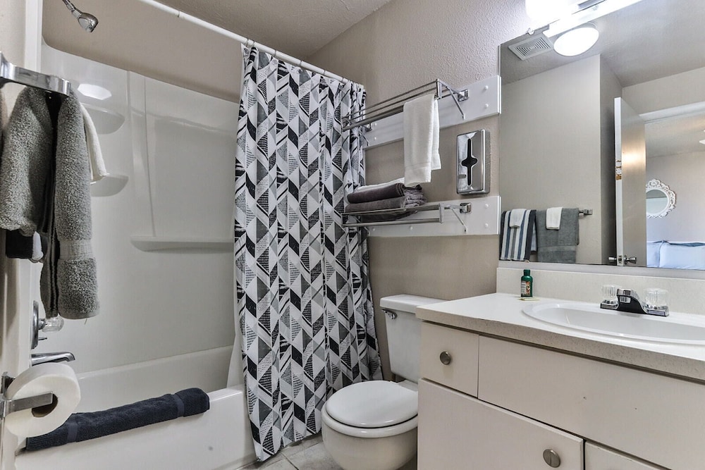 Coastal Waters Inn - photo 159