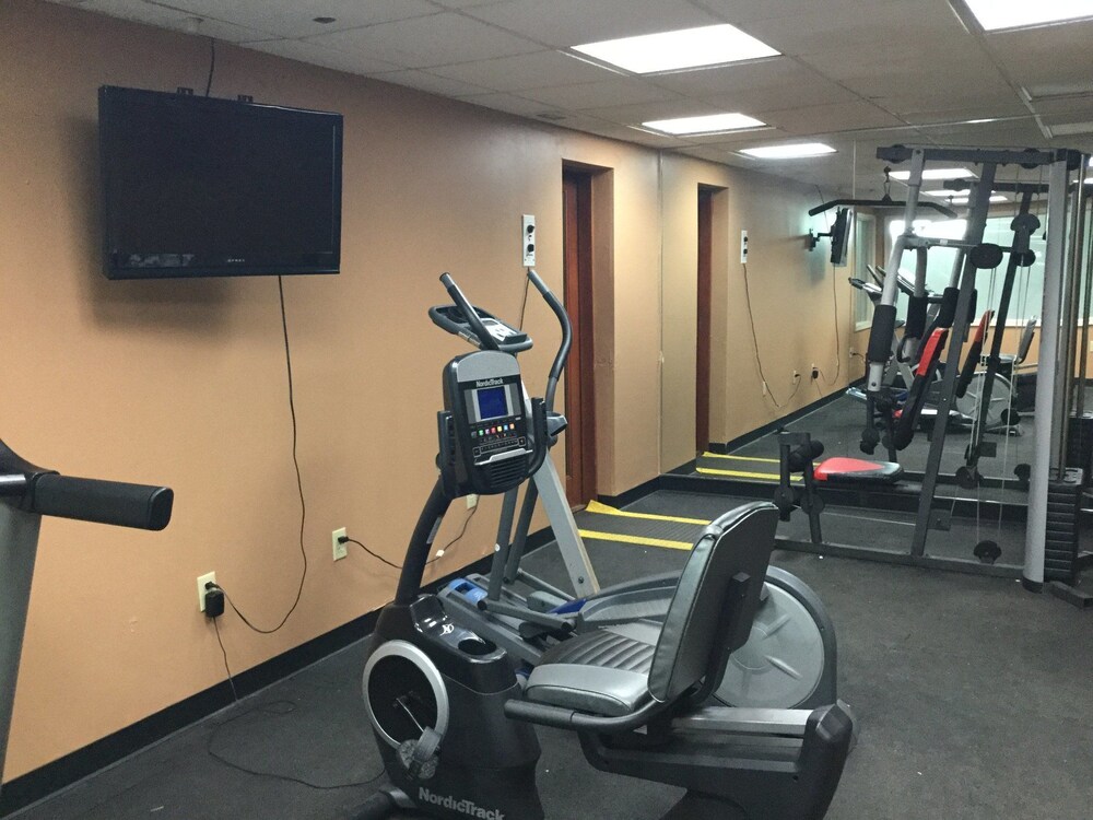 FairBridge Inn & Suites Poconos - photo 28