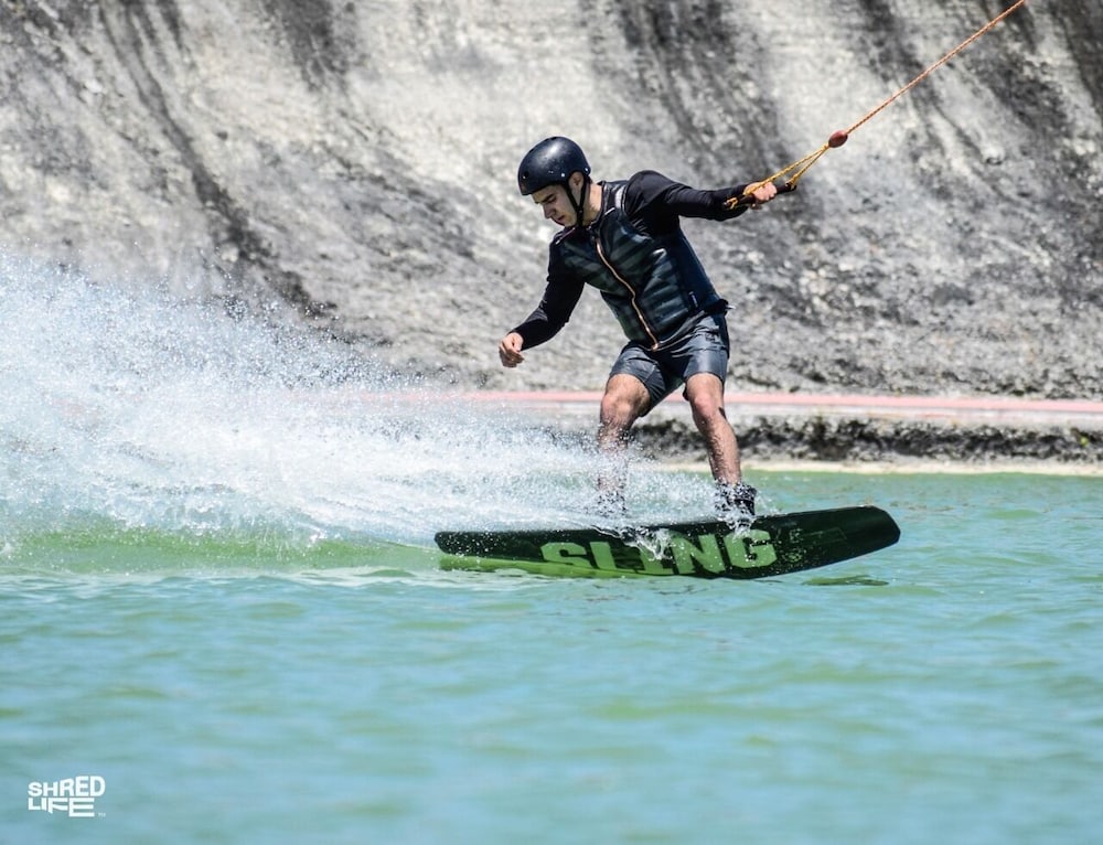 Surfing/boogie boarding