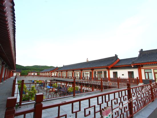 Dunhua Liudingshan Holiday Hotel in Dunhua, People's Republic of China