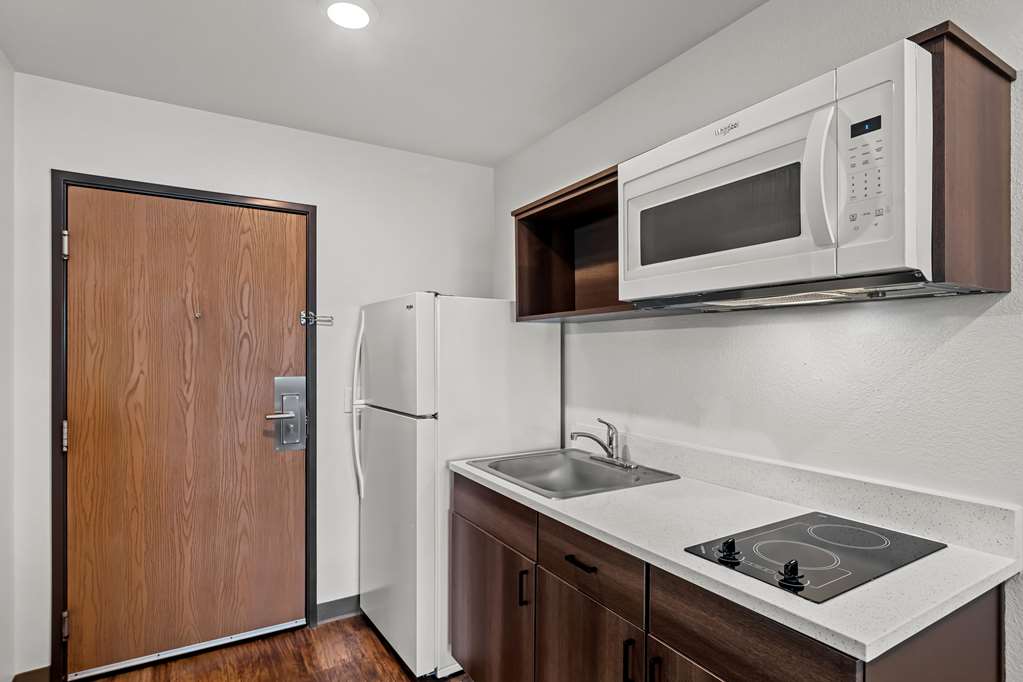 WoodSpring Suites Austin North I 35 - photo 22