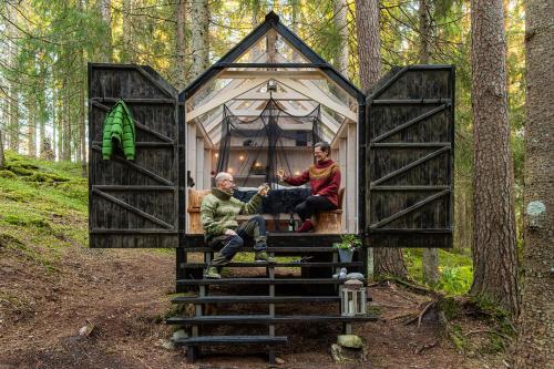 Wood Wise Glasshouse Glamping — hotel in Bengtsfors