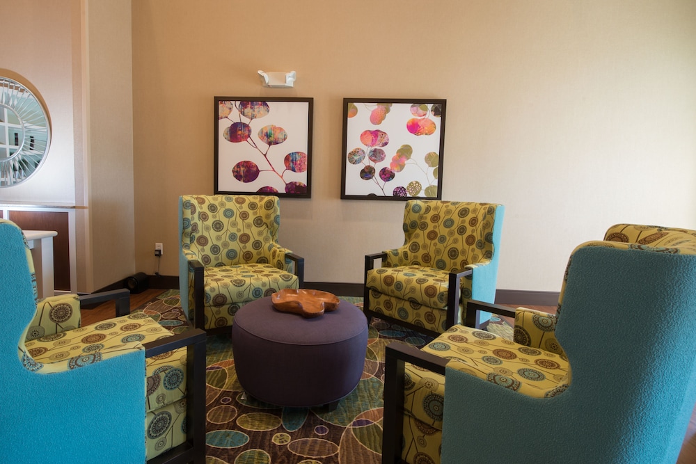 Holiday Inn Bismarck by IHG - photo 2