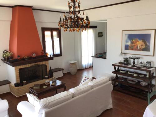 An all comforts home — 4-Star Luxury Hotel in Koroni, Greece