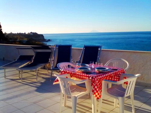 Attico Sabbia — 4-Star Luxury Hotel in Tropea, Italy