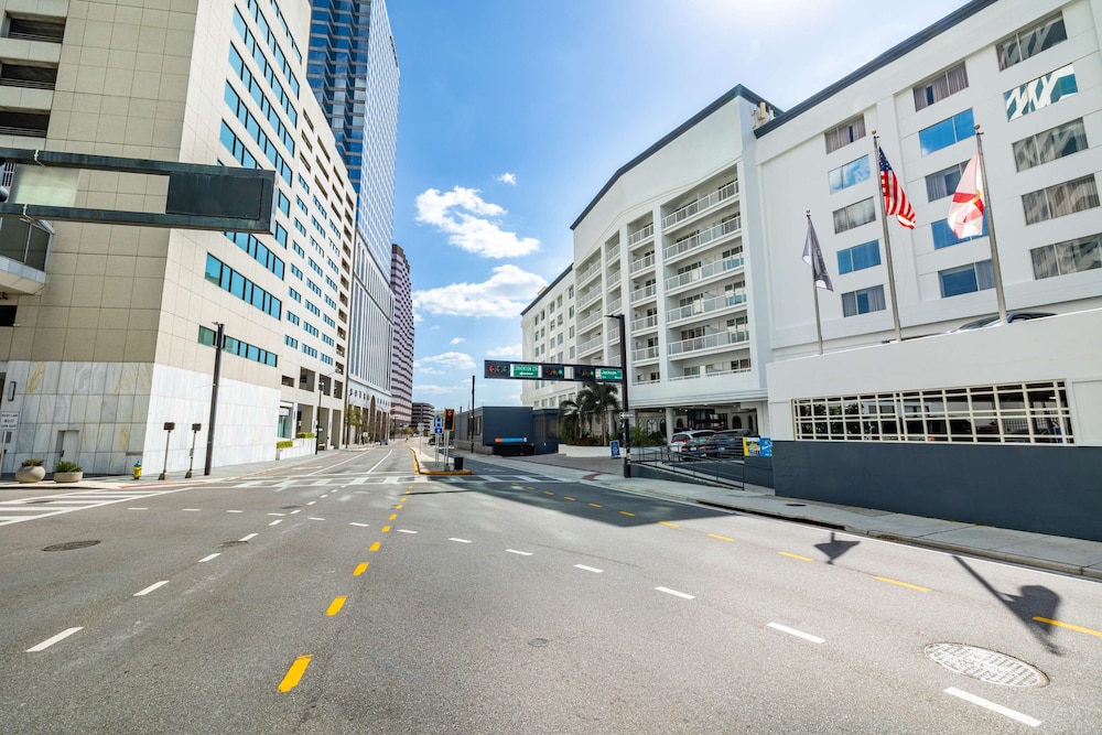 Hotel Tampa Riverwalk - photo 37