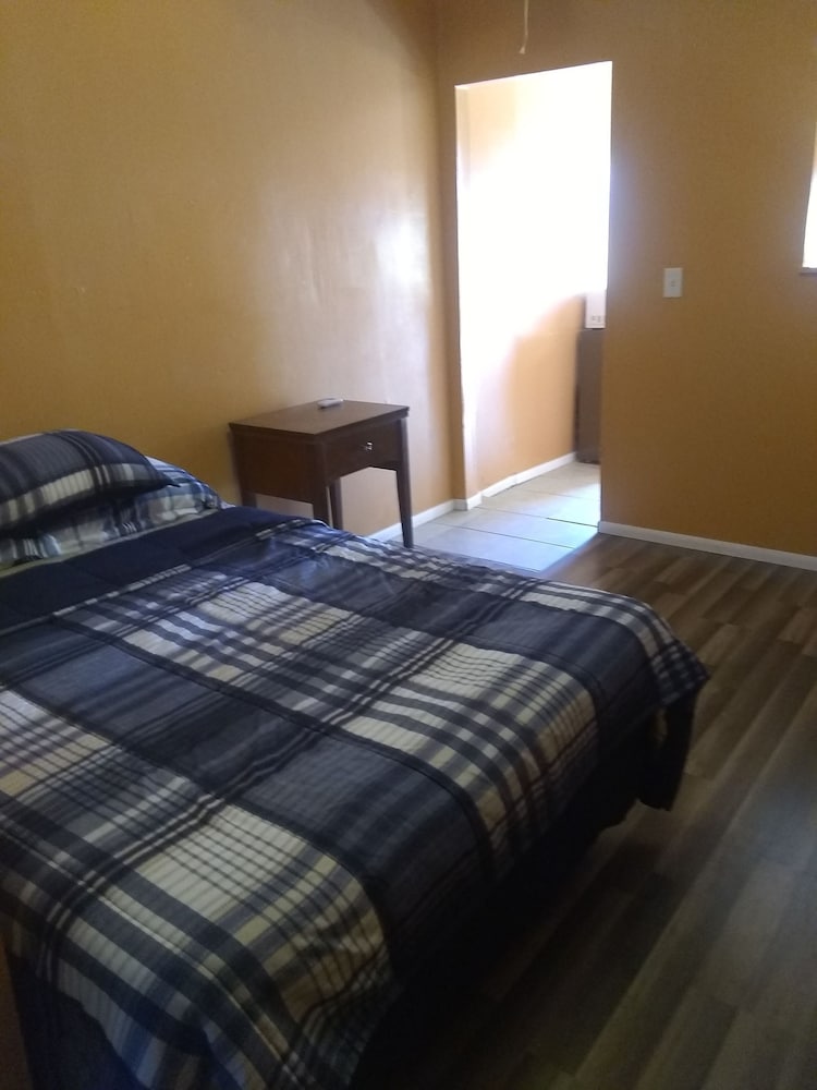 Gipson Inn Motel - photo 6