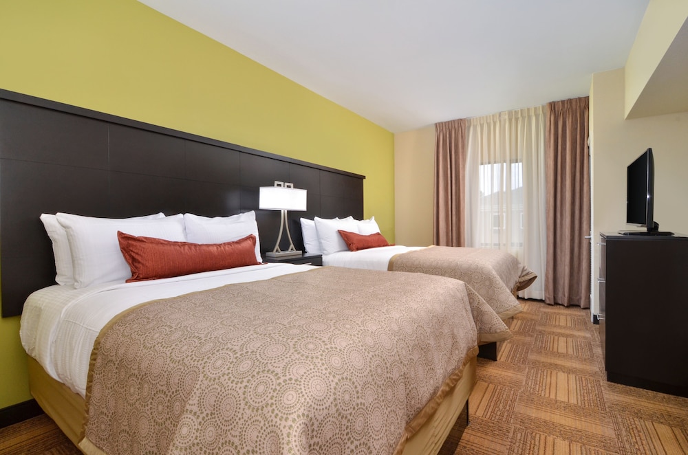 Staybridge Suites Tomball - photo 11