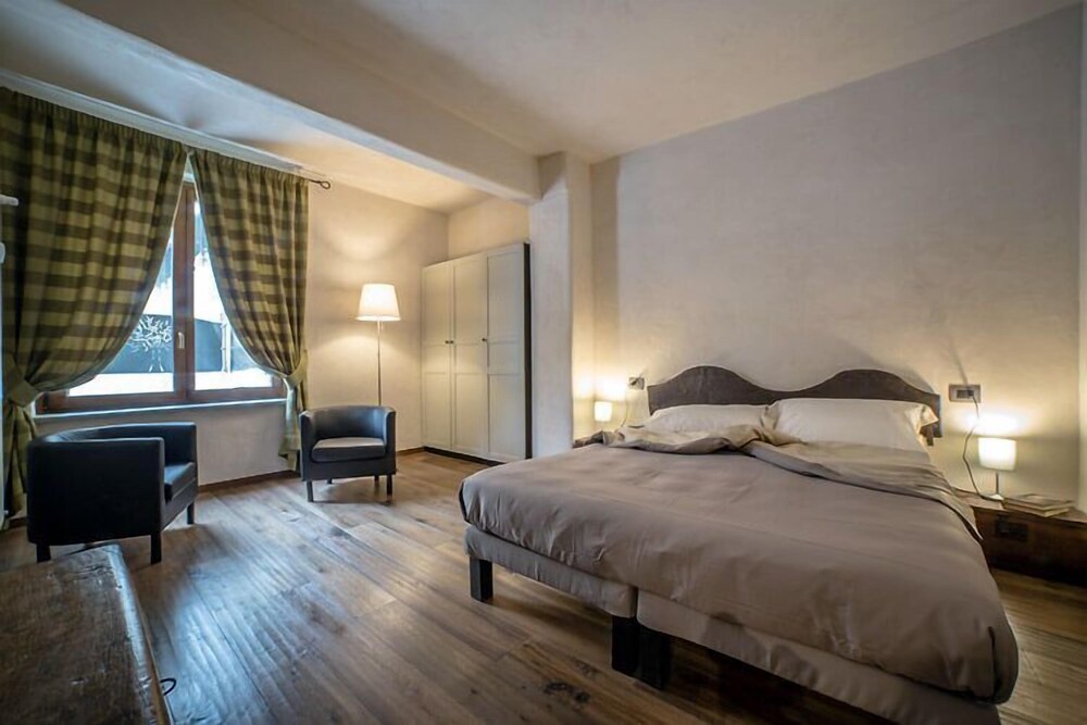 Appartamenti InCentro Aosta — 4-Star Luxury Hotel in Aosta, Italy