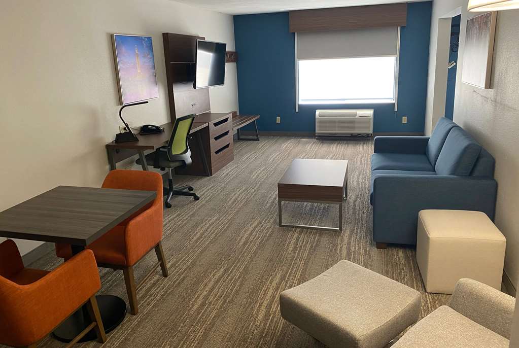 Wingate by Wyndham Lafayette Airport - photo 22