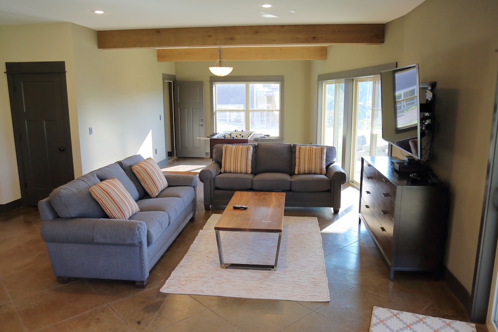 Antlers Resort - photo 17