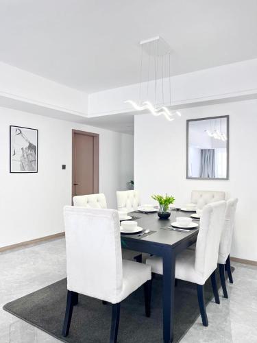 Elegant classy executive apartment with amazing breathtaking city views swimming pool fully equipped gym and modern finishings which whispers comfort and luxury