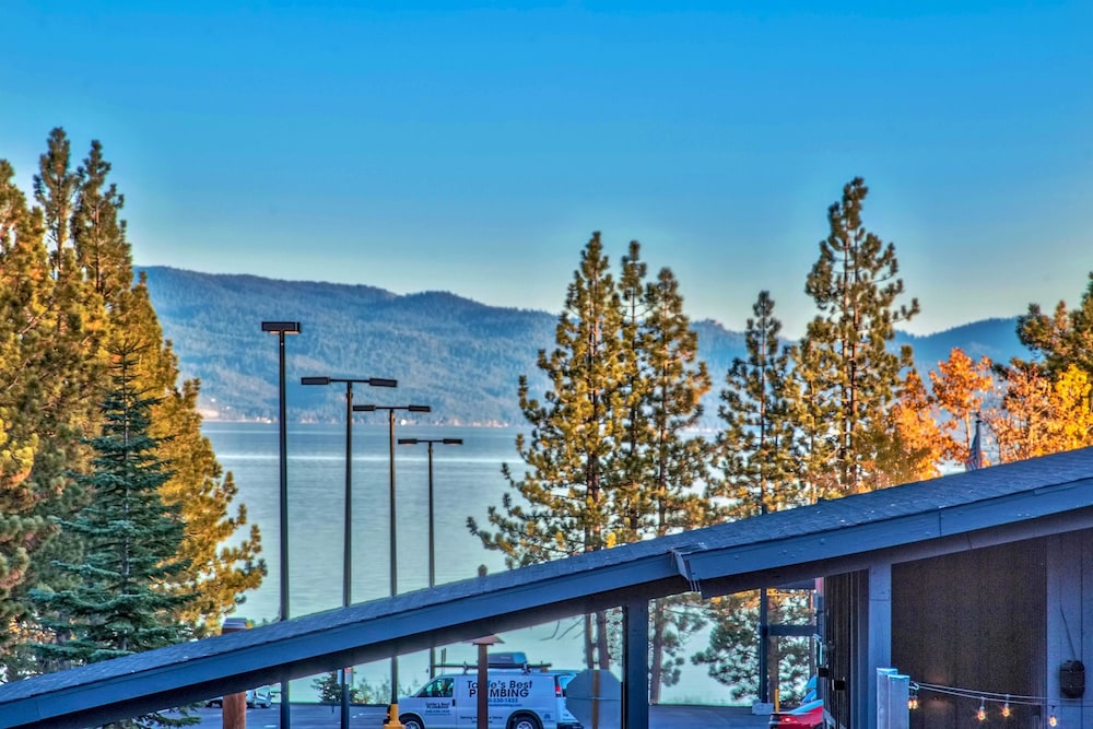 Basecamp Tahoe City - photo 24