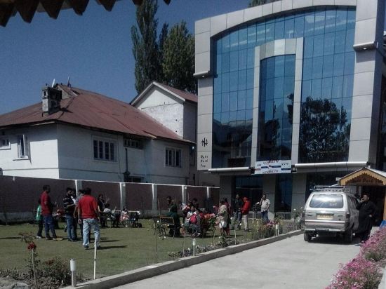 The Hyde Park Inn - carbon neutral hotel in Srinagar