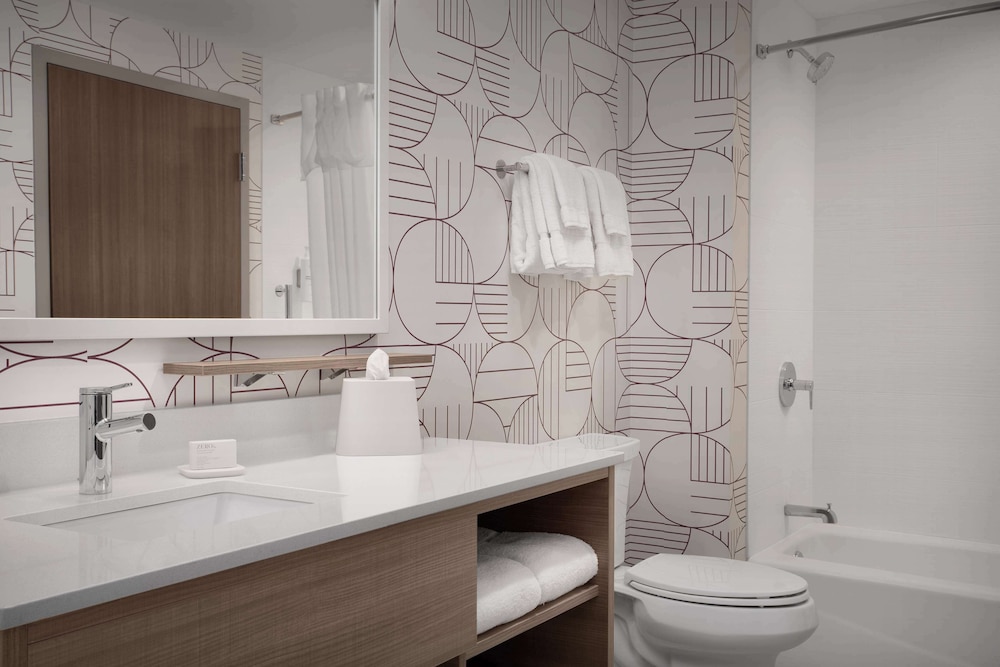 Home2 Suites by Hilton Lakeland North I 4 - photo 23