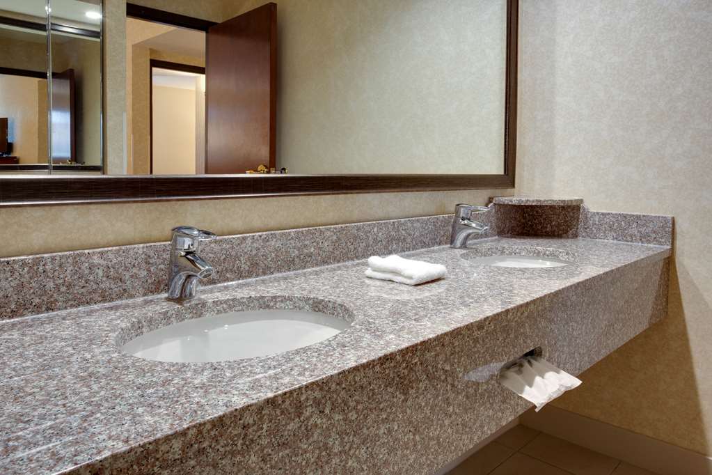 Drury Inn & Suites Terre Haute - photo 19
