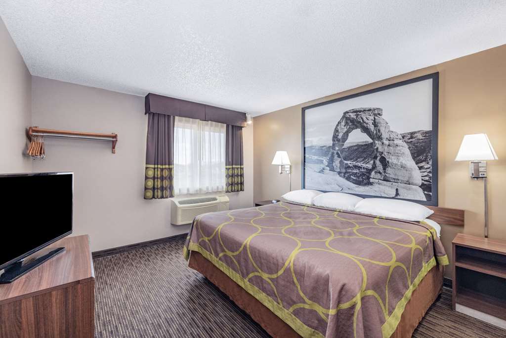 Super 8 by Wyndham Richfield UT - photo 34