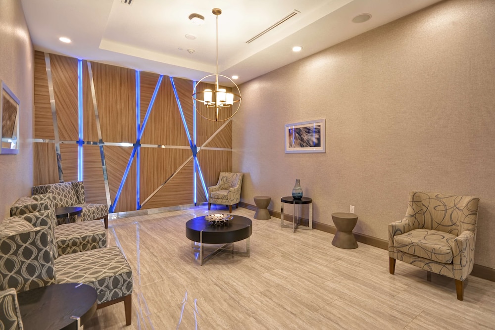 Homewood Suites by Hilton Conroe - photo 35