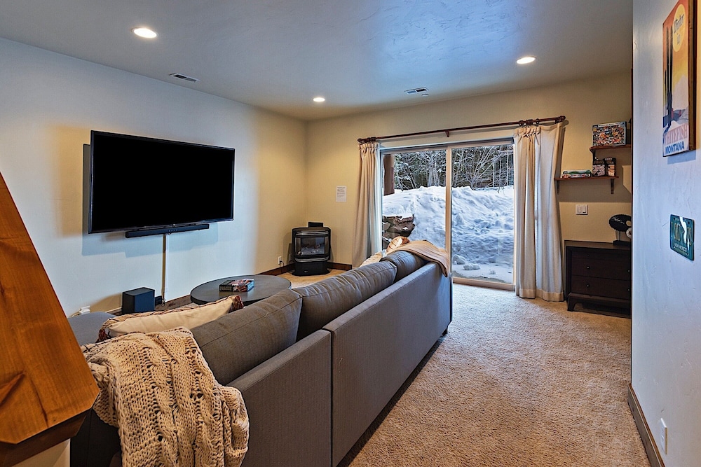 Snowbound Ski Retreat at Cedar Ridge by Casago - photo 32