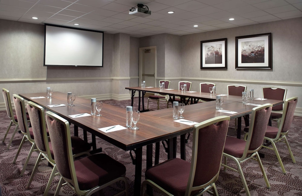 Hilton Garden Inn Atlanta Buckhead - photo 25