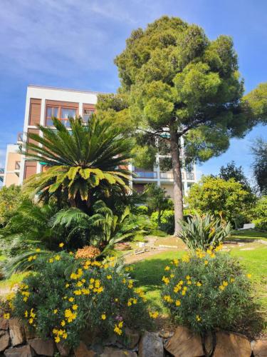 Oli Apartment with Panoramic Sea View — 4-Star Luxury Hotel in San Remo, Italy