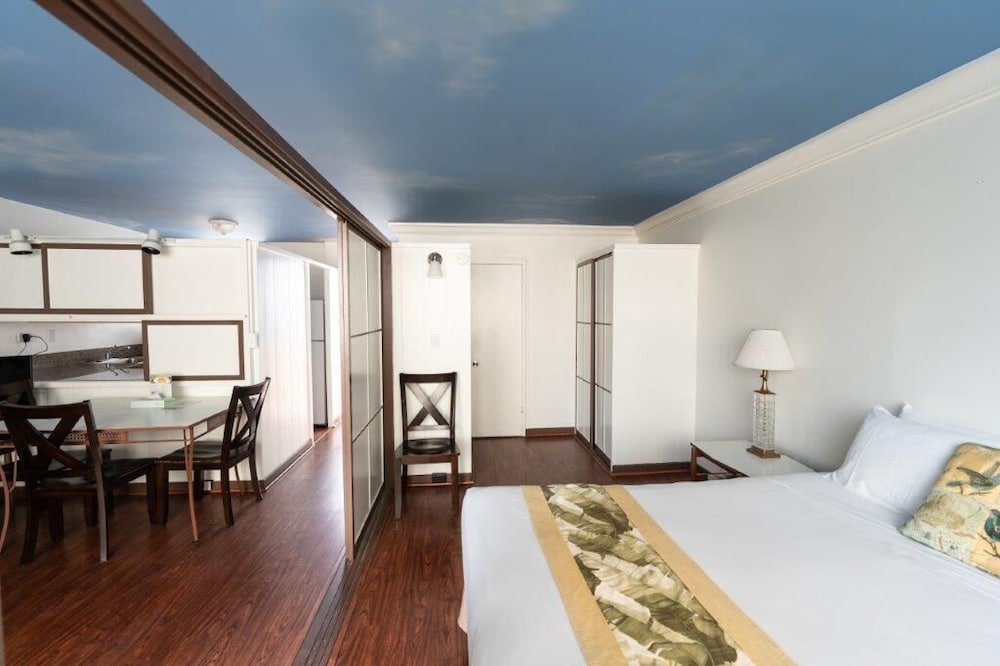 Holiday Surf Hotel - photo 21