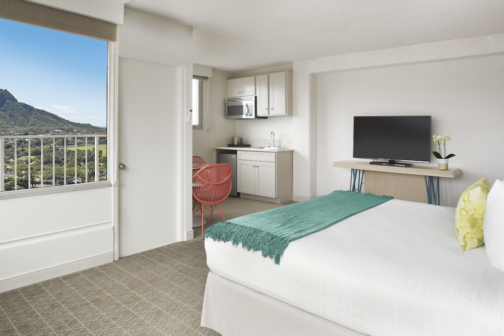 Queen Kapiolani Hotel - photo 18