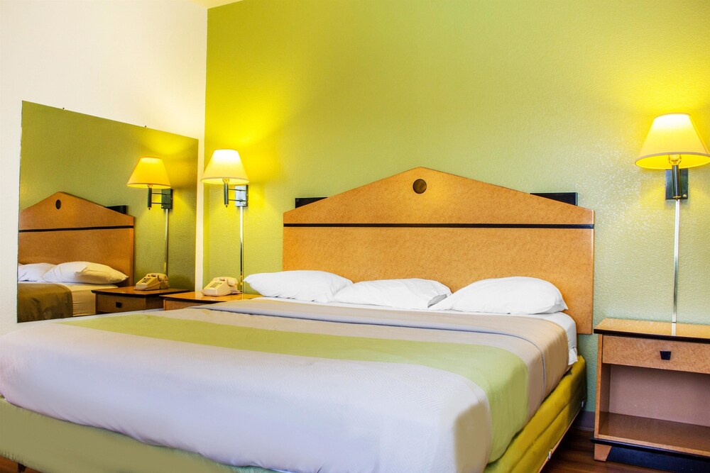 Apache Inn - photo 15