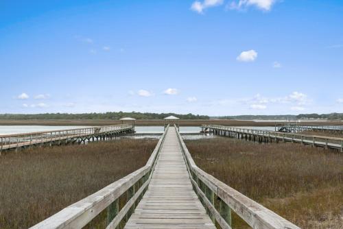 Marsh Madness by Oak Island Accommodations - photo 41