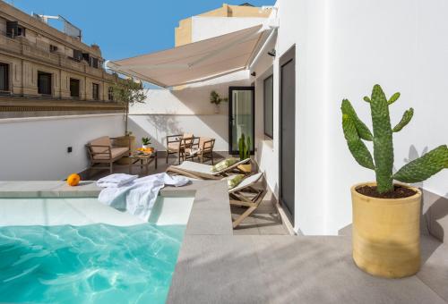 Magno Apartments Cabo Noval Luxury House — 4-Star Luxury Hotel in Sevilla, Spain