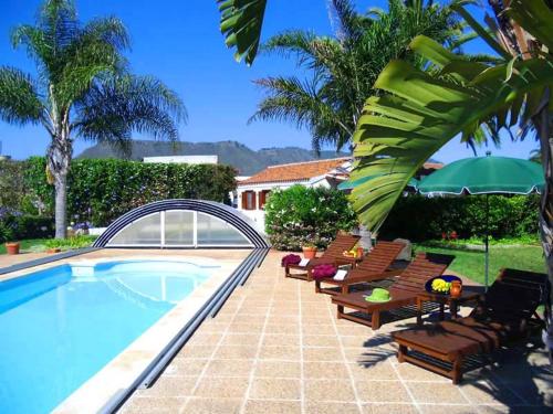 Welcoming house with pool in San Cristóbal 70 m — 4-Star Luxury Hotel in La Laguna, Spain