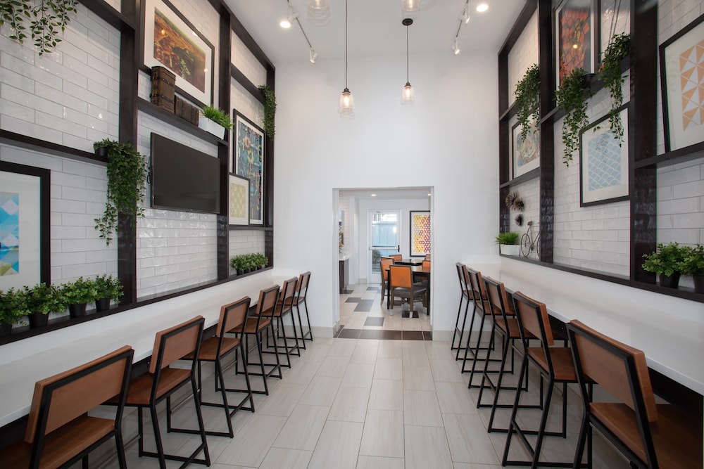 Holiday Inn Express Monterey Cannery Row by IHG - photo 29