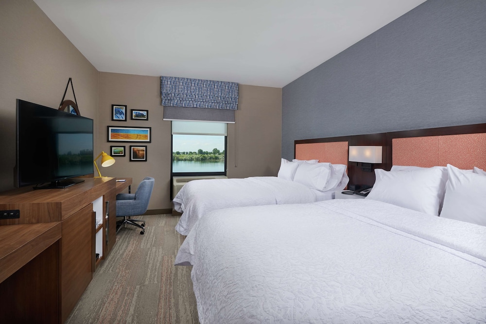 Hampton Inn by Hilton Burley - photo 9
