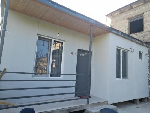 Lela Guest House