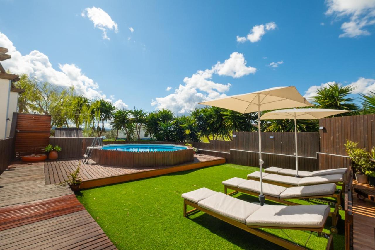 Luxe villa for 8 Heated Pool AC BBQ Area Patio 160Mbps Olives Palm vineyard — 4-Star Luxury Hotel in Santa Luzia, Portugal
