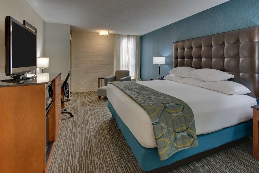 Pear Tree Inn St. Louis Airport - photo 10