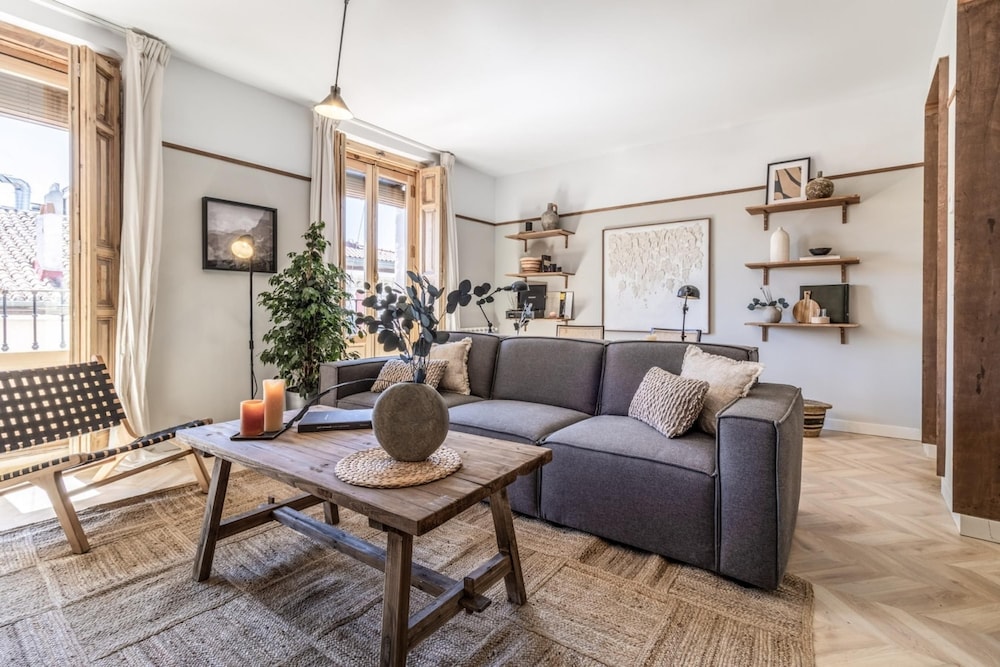 Ainsa 4 Bedrooms in Malasa a Madrid