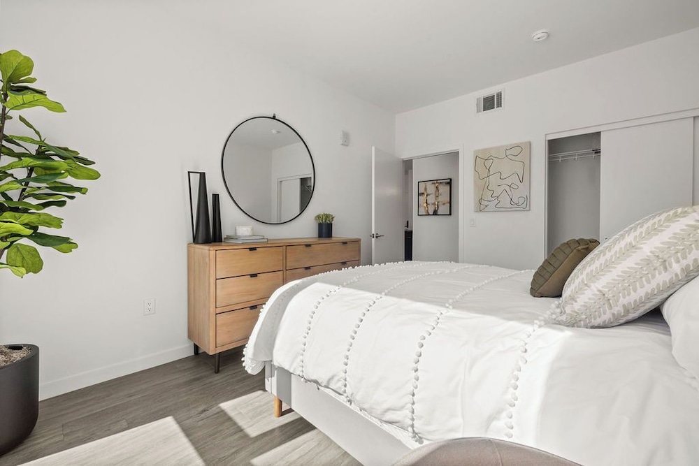 Placemakr Reno Downtown Apartments by Hilton