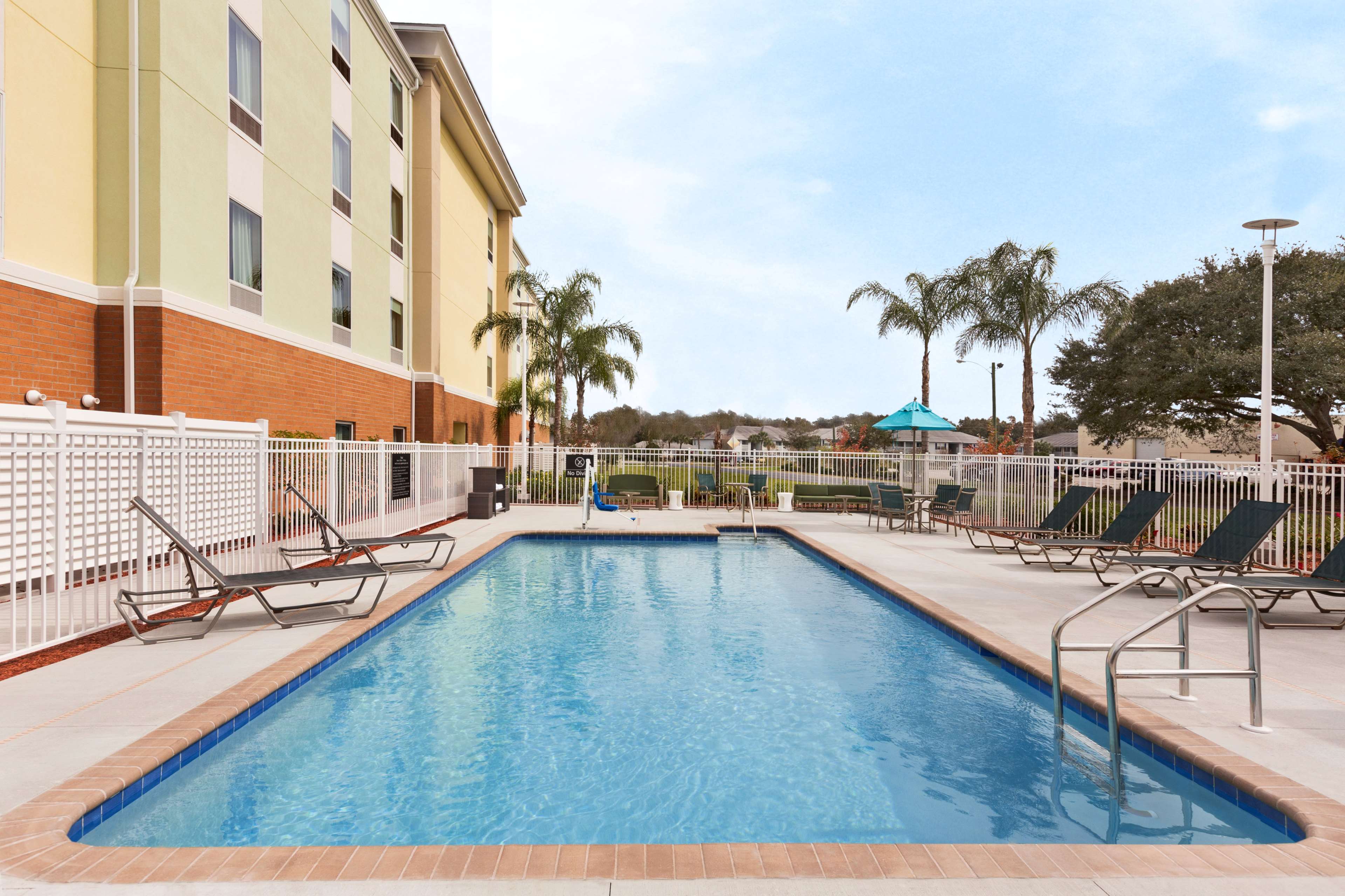 Hampton Inn Bartow - photo 7