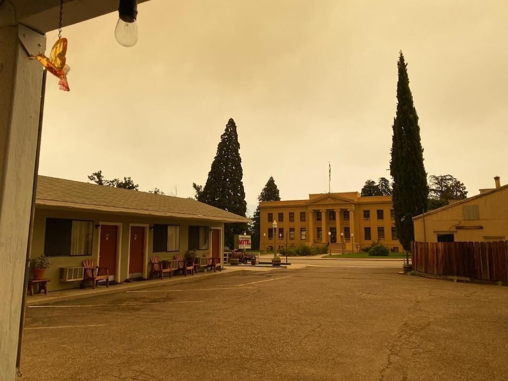 Independence Courthouse Motel - photo 45
