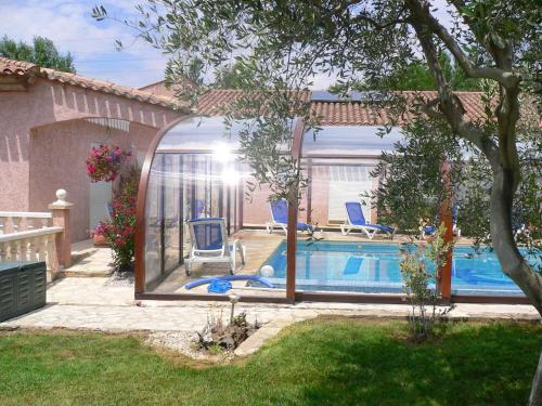 Appartement Spacieux a Beziers Vue Sur Piscine 90m — 4-Star Luxury Hotel in Beziers, France