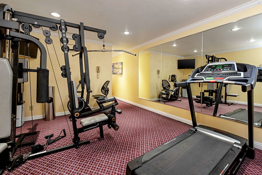 Clarion Inn Silicon Valley - photo 44