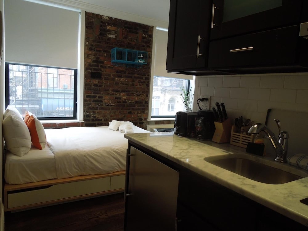 East Village Hotel - photo 7