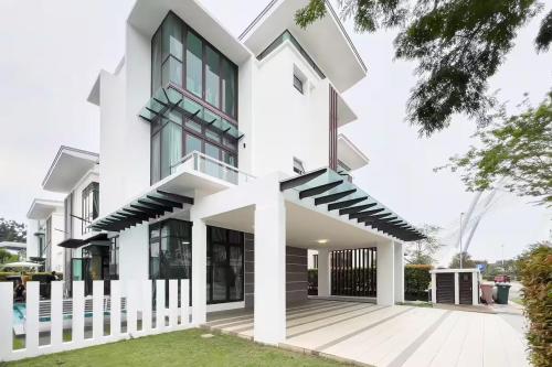 Luxury Villa Putrajaya 16 Smarthome — 4-Star Luxury Hotel in Putrajaya, Malaysia