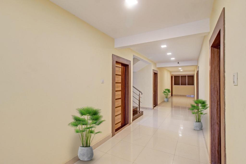 Capital O 91236 Sudama Residency in Thane, India
