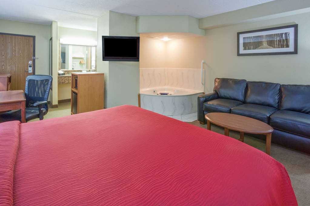 AmericInn by Wyndham Roseau - photo 52