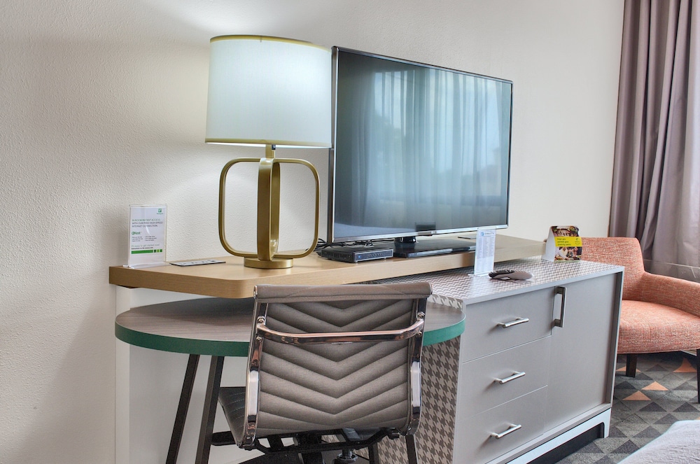 Holiday Inn Mobile West I 10 by IHG - photo 21