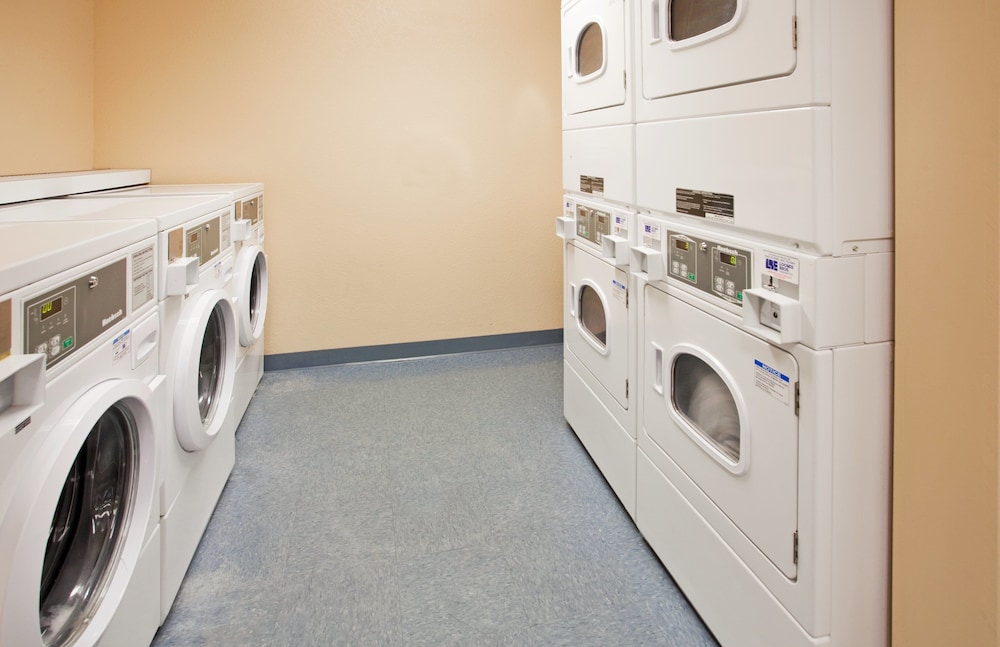 Candlewood Suites Junction City Fort Riley by IHG - photo 20