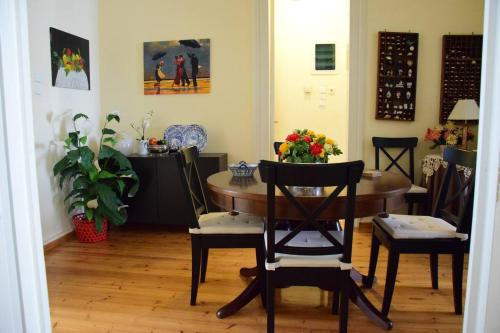 Beachfront neoclassical in Kalamata, Greece