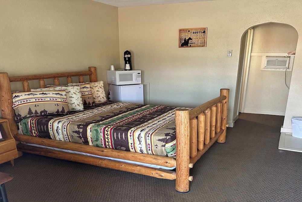 Love Hotels Murdo by OYO on Interstate 90 - photo 6